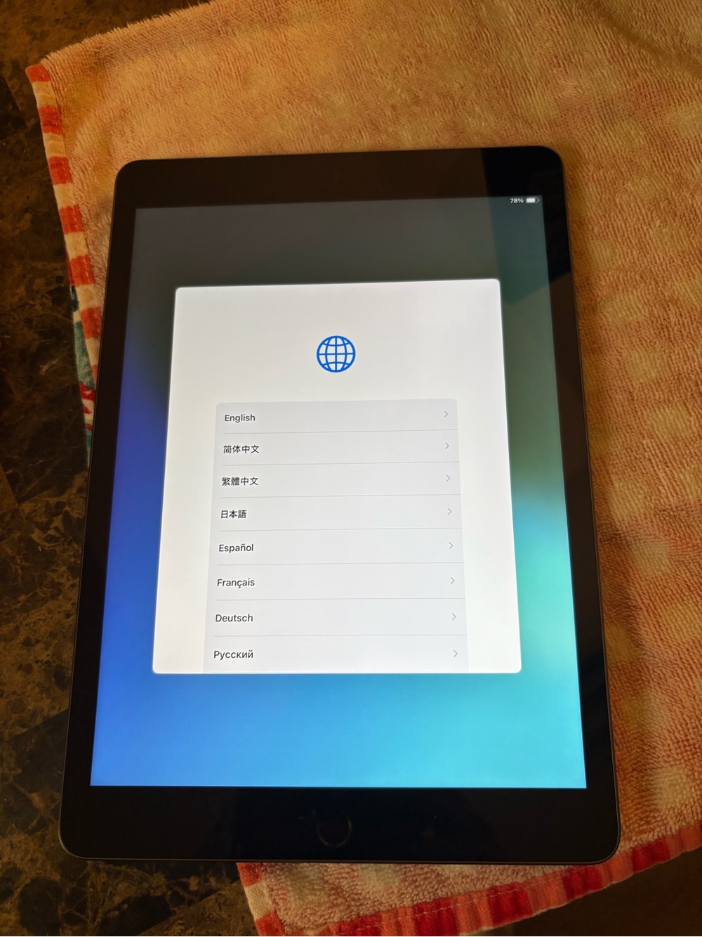 Apple iPad 9th Generation - Picture 4 of 8